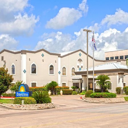 Days Inn & Suites By Wyndham Webster Nasa-Clearlake-Houston Exterior foto